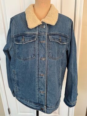 New Women's BR Jean Jacket with Faux Wool Lining, Size Large,Buttons,Pockets